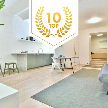 Vilnius Town Square Apartments Self Check-In 24H By H&H Εξωτερικό φωτογραφία