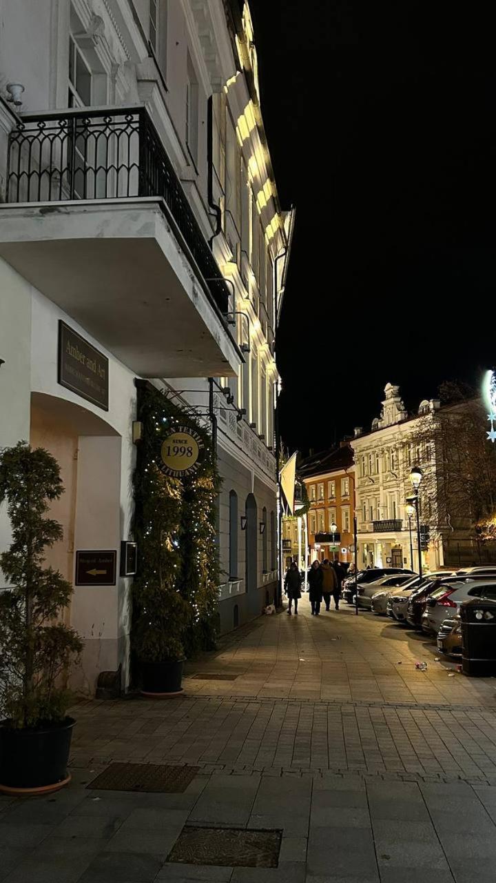 Vilnius Town Square Apartments Self Check-In 24H By H&H Εξωτερικό φωτογραφία